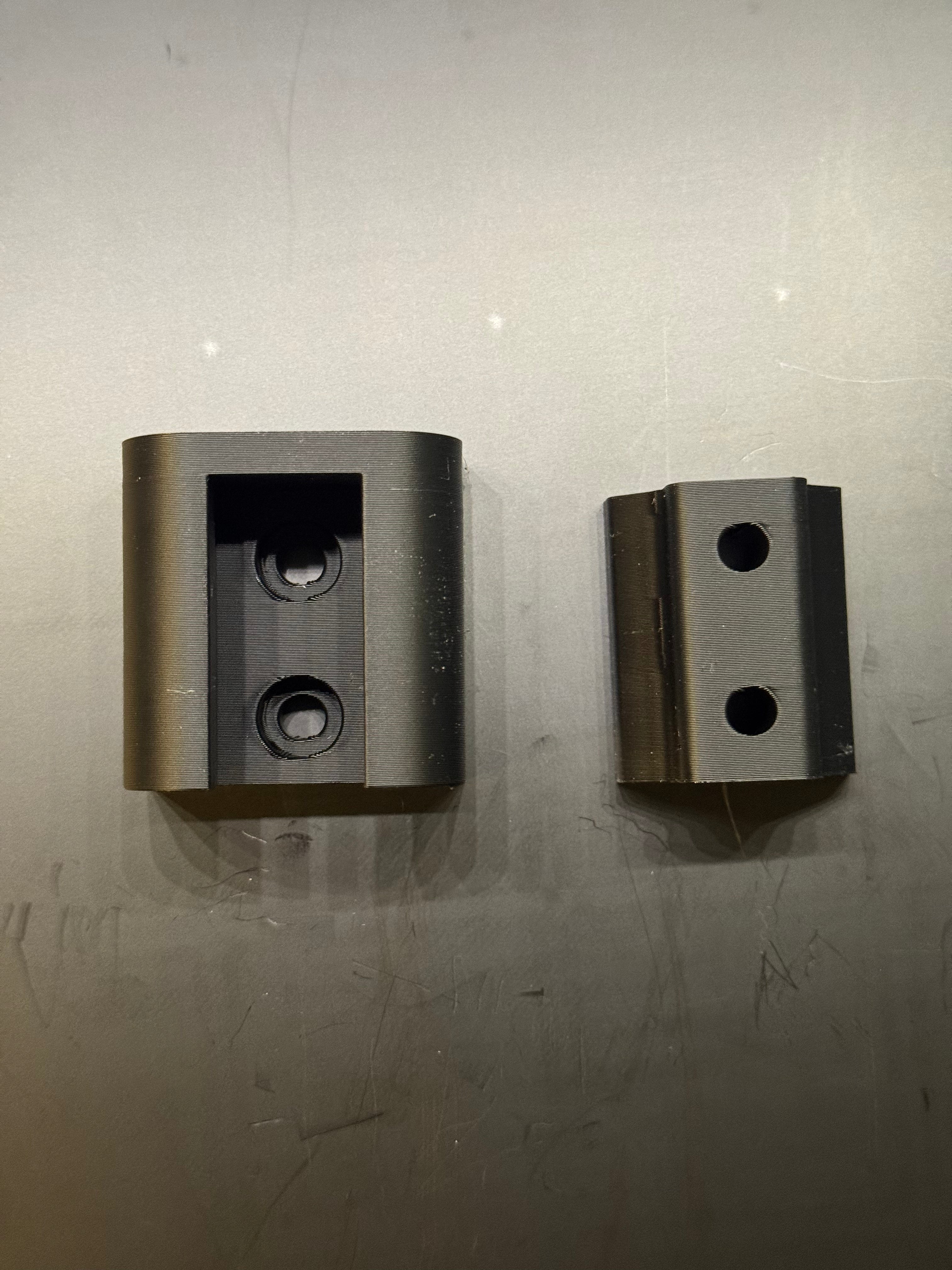 2 Pack Universal Mount